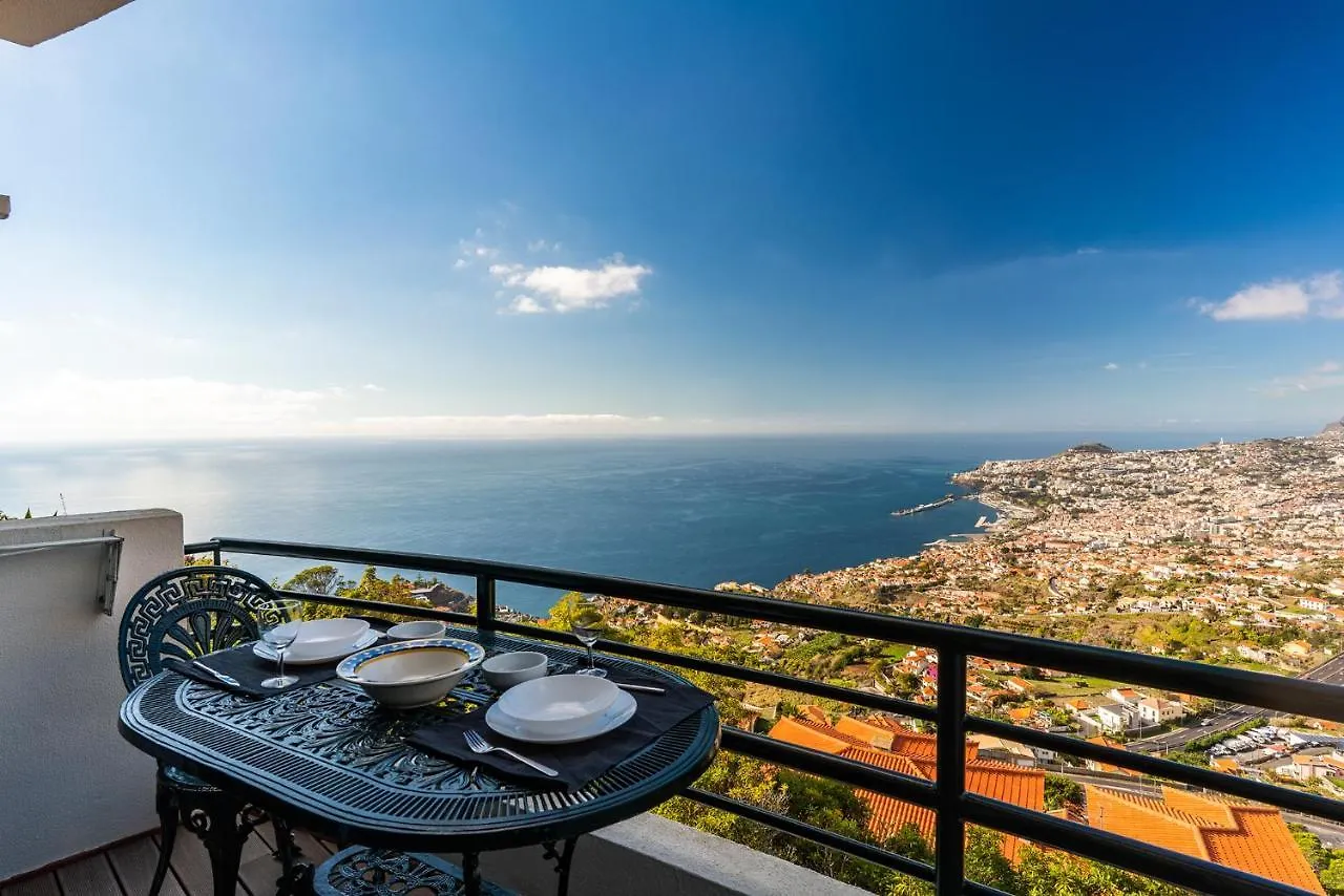 Atlantic Ocean With Pool 0*, Funchal (Madeira) Portugalia